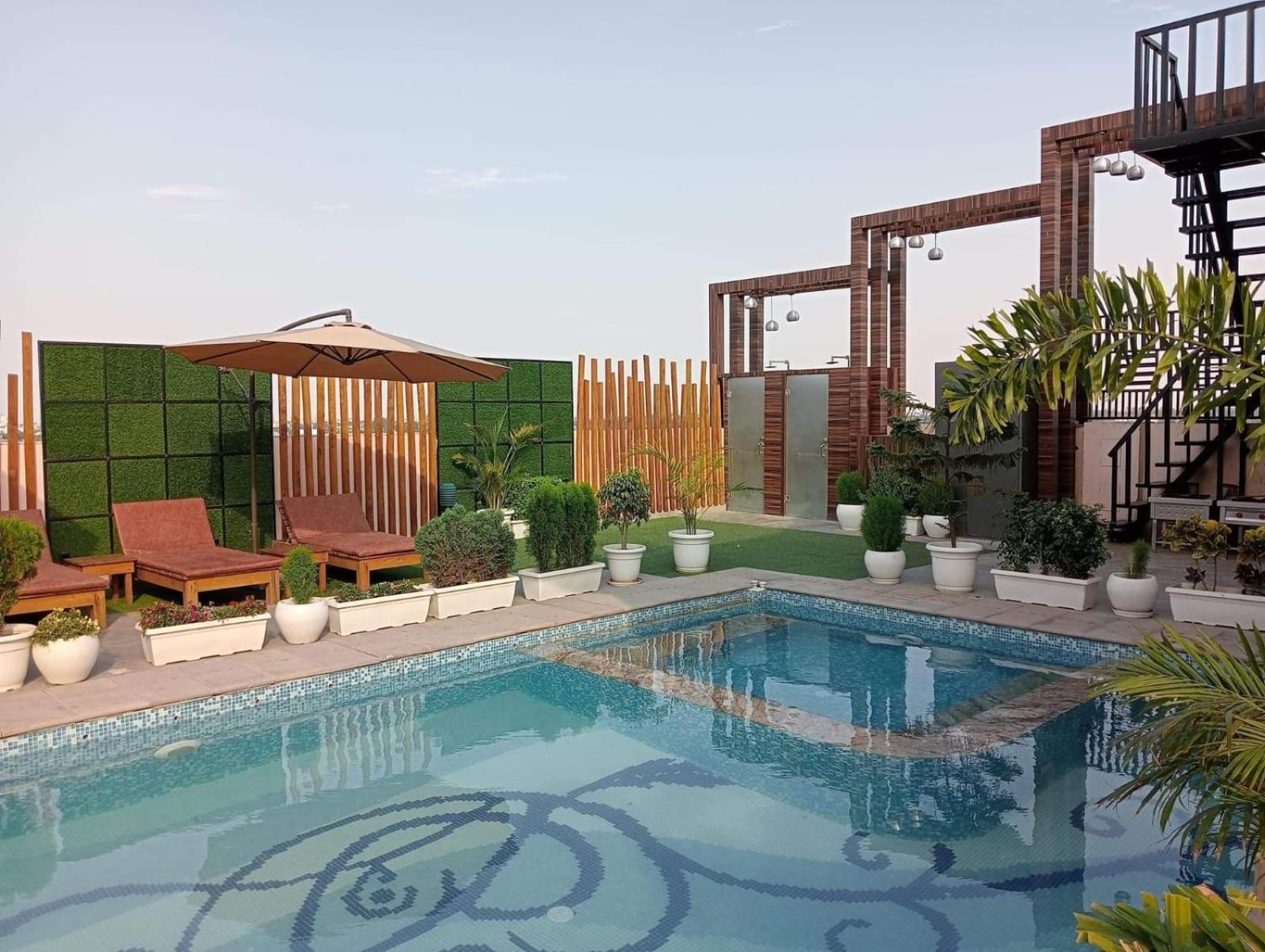 Prime Land Varanasi Exterior foto